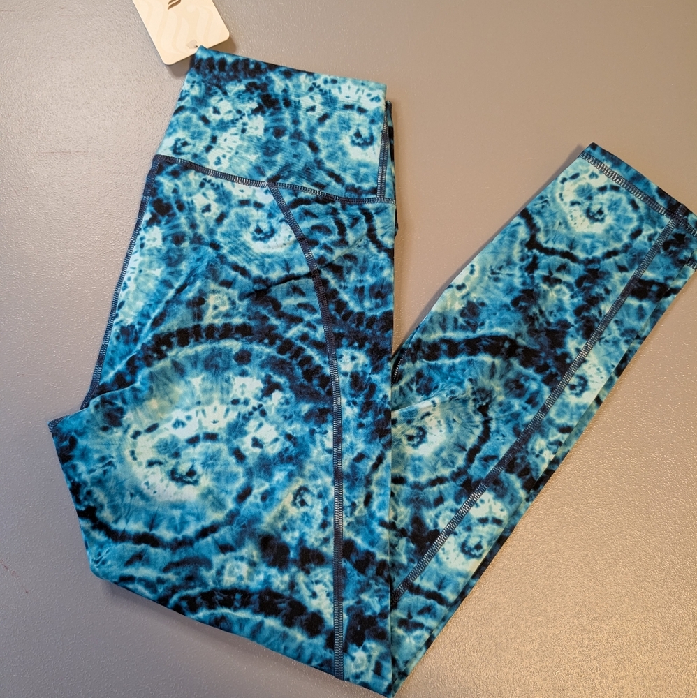 NWT Fabletics Tye Dye Legging